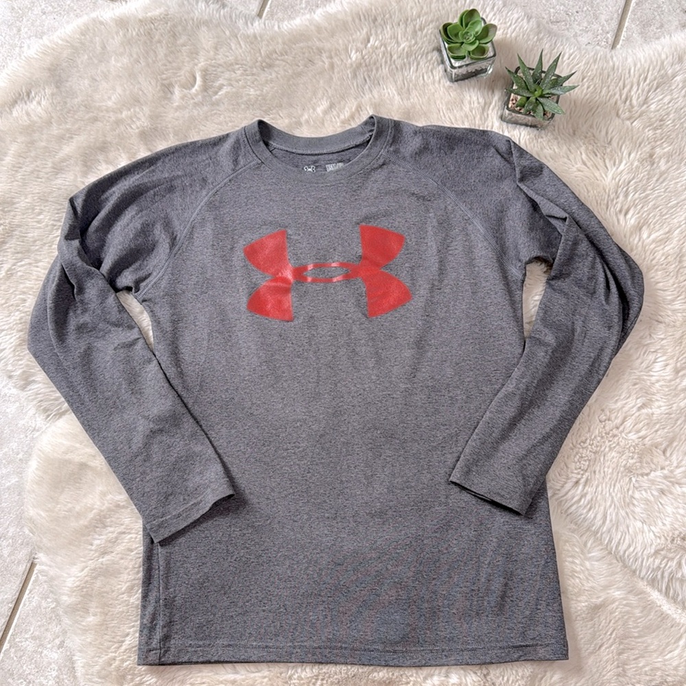 Under Armour Shirt Tee Long Sleeve Gray Red Size Youth Small Loose Hear Gear